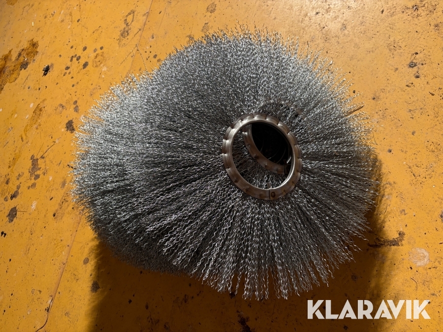 Parti med borstar till sopmaskin