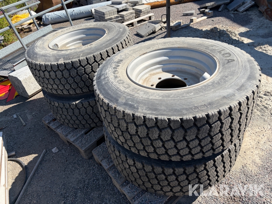 Vinterdäck Fulda Ecocontrol På fälg 385/65R22.5 4 st