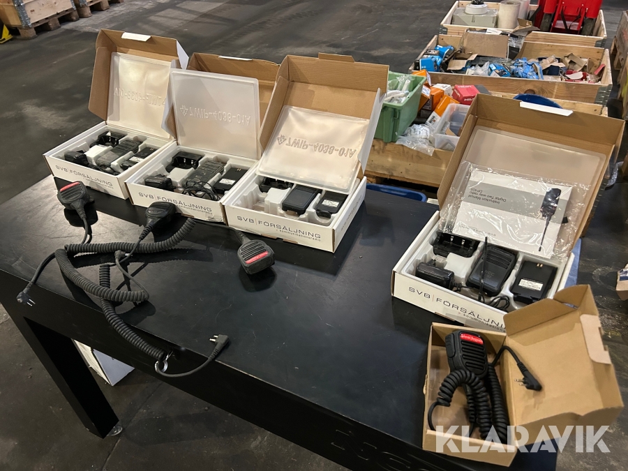 Komradio / walkie talkie Kirisun DP405 4 st