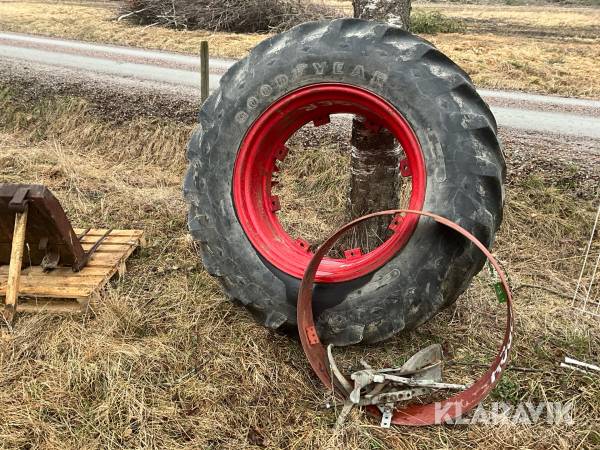 Dubbelmontage 18.4-34 med ringar och spännare