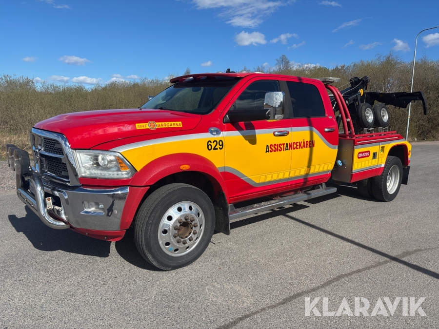 Bärgningsbil Dodge Ram 4500 med chevron 408 aggregat