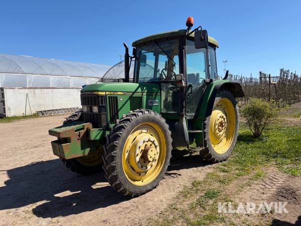 Traktor John Deere 6410
