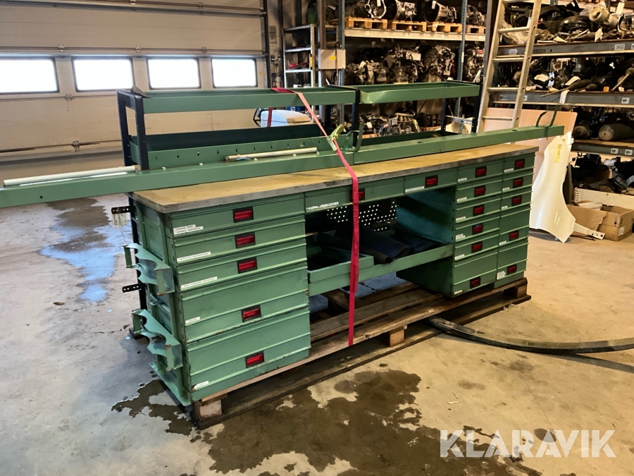 Verkstadsinredning till transportbil