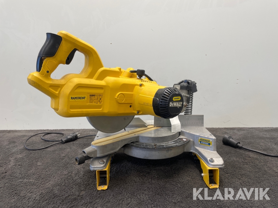 Kap&geringsåg Dewalt DW 777-QS