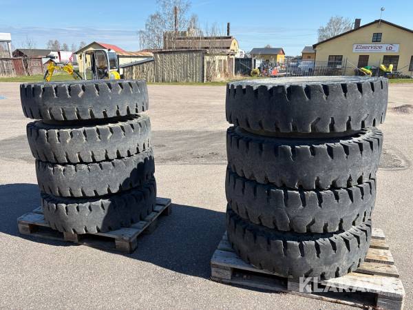Däck Nokian 8 st