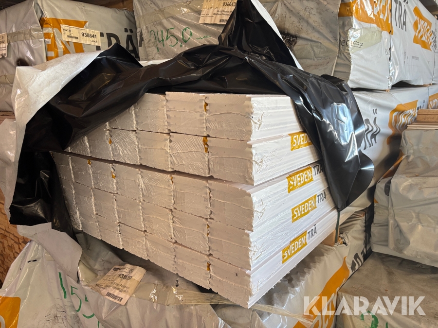 Blockhus SvedenTrä 15x120 Släthyvlad Vitmålad 1147,5Lpm 225st 5,1m