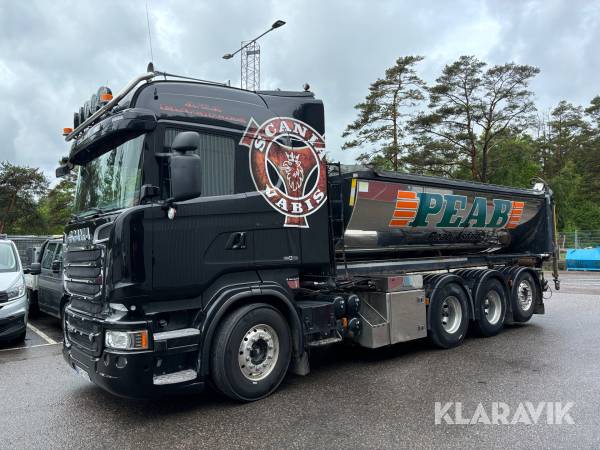 Lastväxlare Scania R 560 med sprider