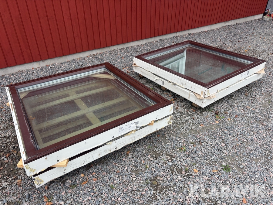 Aluminium/ Trä fönster Svenska fönster 14x13 3Glas 4 st