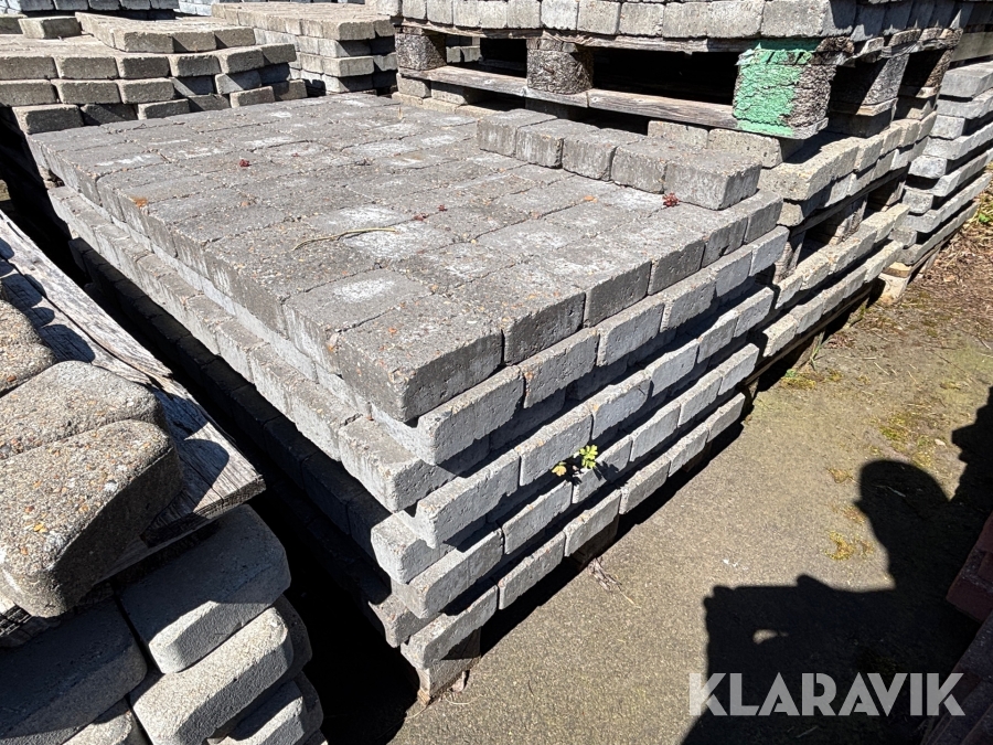 Marksten Betongfabriken RBR Bohus tumlad halvsten antracit 140x105x50