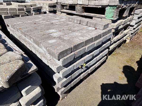 Marksten Betongfabriken RBR Bohus tumlad halvsten antracit 140x105x50