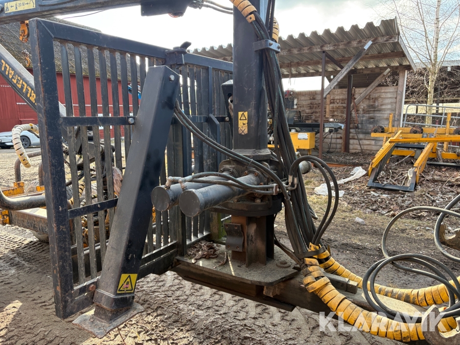 Skogsvagn Källefall K90S med K35 kran