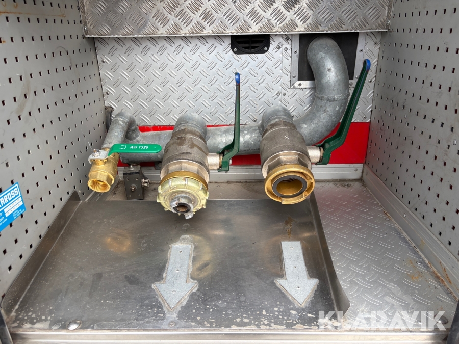 Brandbil/Tankbil Volvo FL10 6x2 318 hk med 9 m3 vattentank