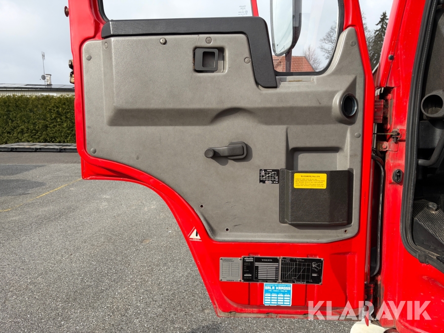 Brandbil/Tankbil Volvo FL10 6x2 318 hk med 9 m3 vattentank