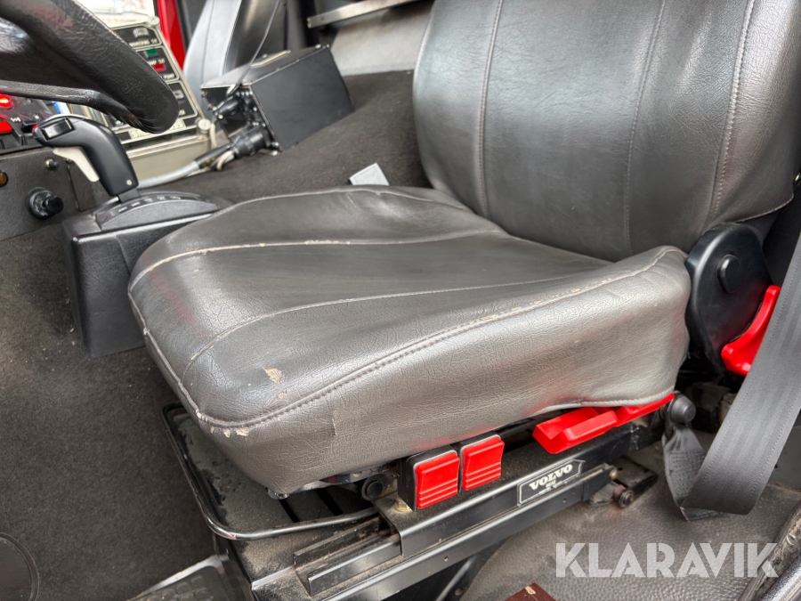 Brandbil/Tankbil Volvo FL10 6x2 318 hk med 9 m3 vattentank