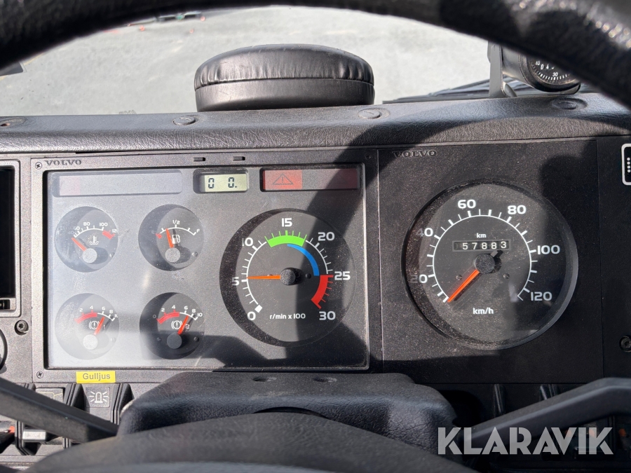 Brandbil/Tankbil Volvo FL10 6x2 318 hk med 9 m3 vattentank