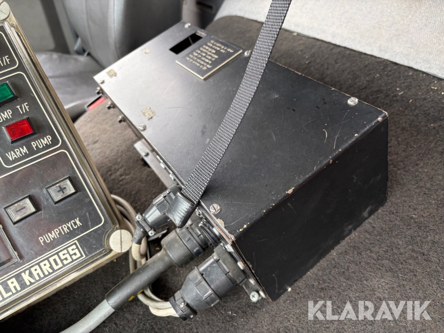 Brandbil/Tankbil Volvo FL10 6x2 318 hk med 9 m3 vattentank