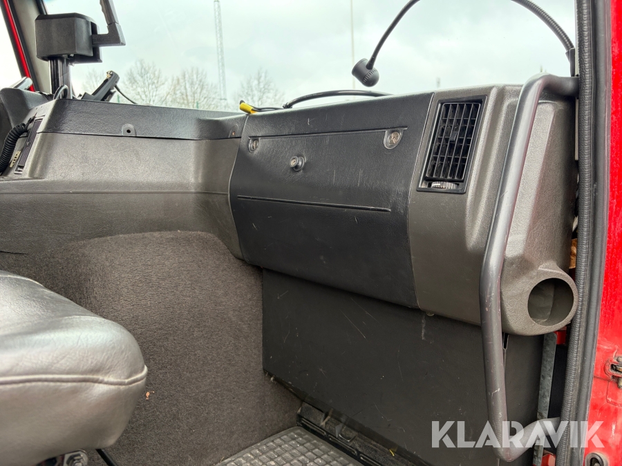 Brandbil/Tankbil Volvo FL10 6x2 318 hk med 9 m3 vattentank