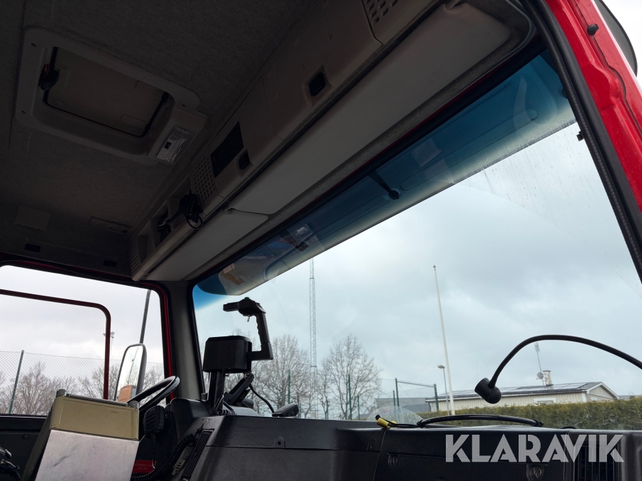 Brandbil/Tankbil Volvo FL10 6x2 318 hk med 9 m3 vattentank