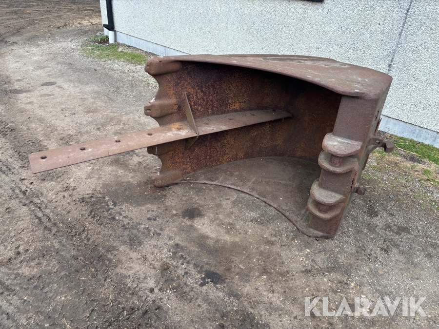 Bredskopa Åkerman B20