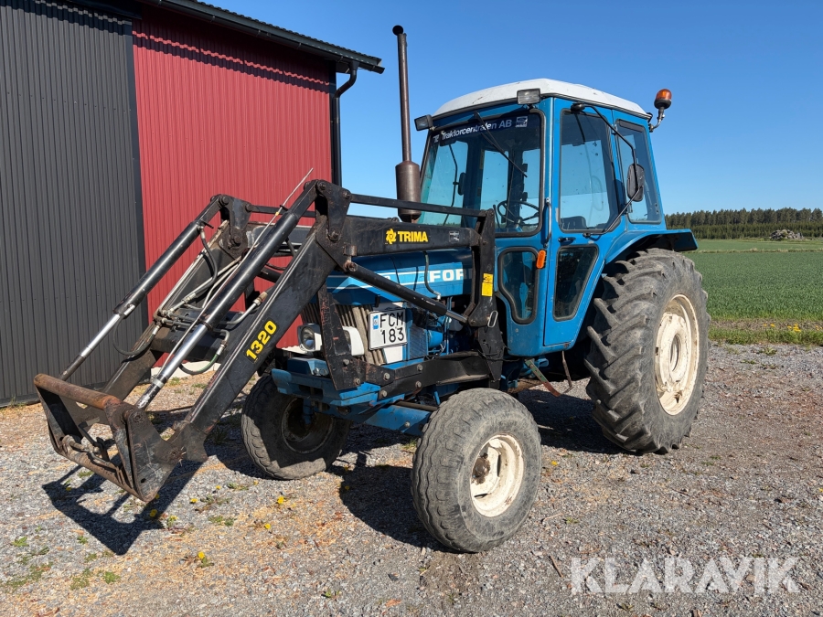 Traktor Ford 5610