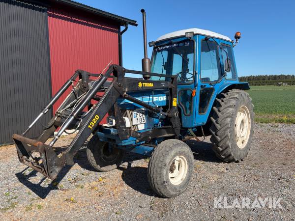 Traktor Ford 5610