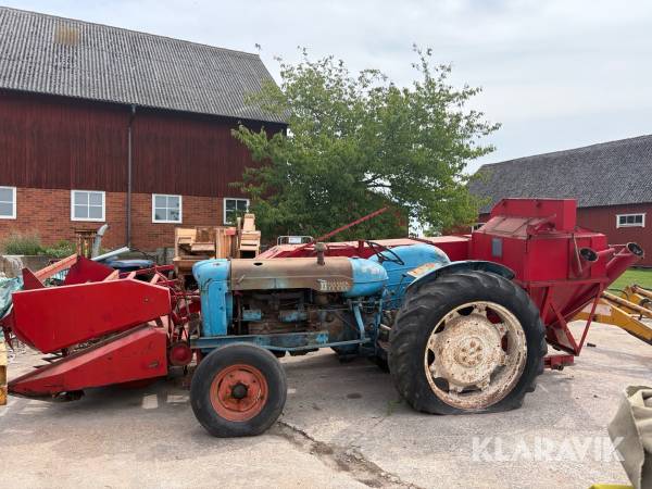 Kassettröska JF MS70 med traktor Forson Major Diesel