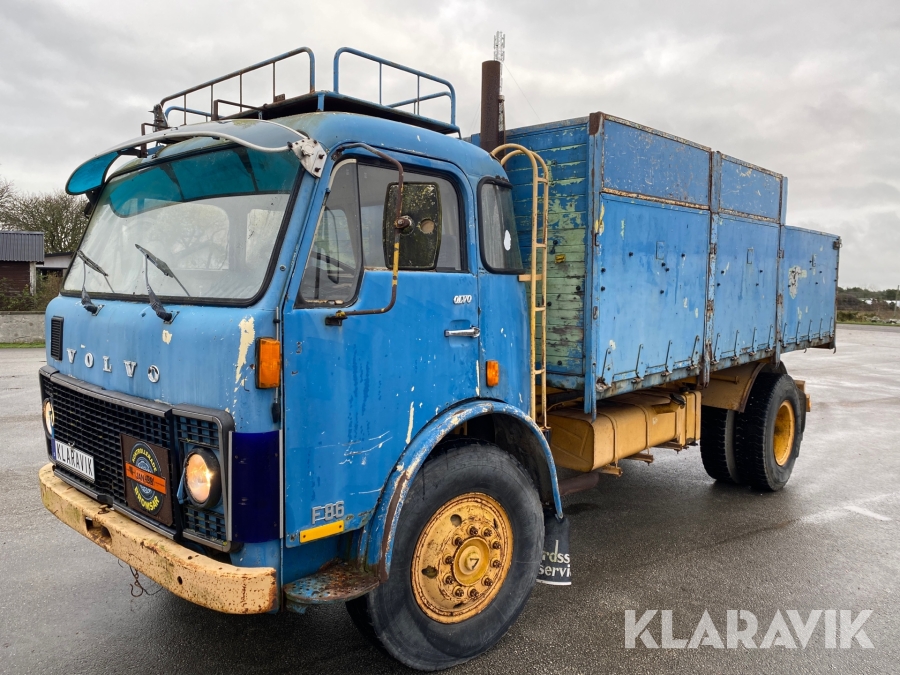 Veteranlastbil Volvo F86 tipp