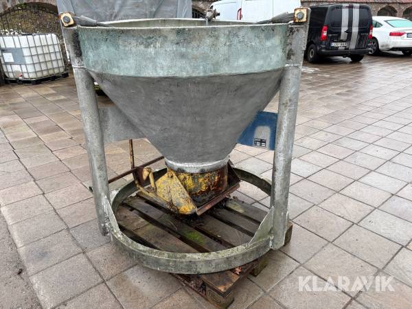 Betongbasker Morefly 205 700 l