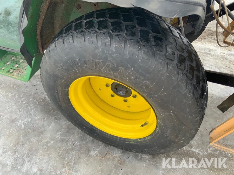 Traktor John Deere 4115, Gnesta, Klaravik auktioner