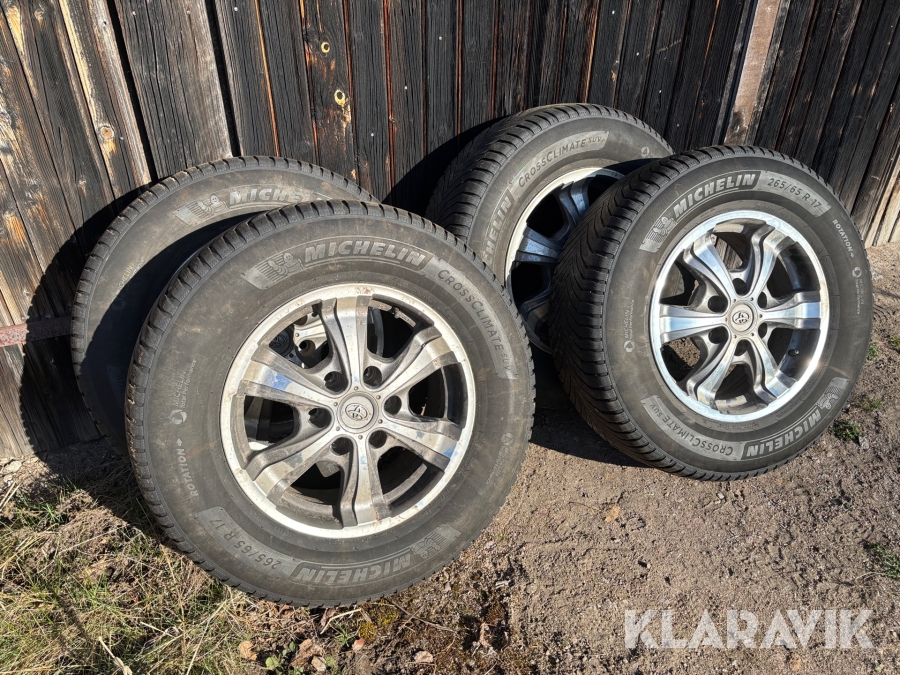 Däck på fälg Michelin 265/65R17 4st