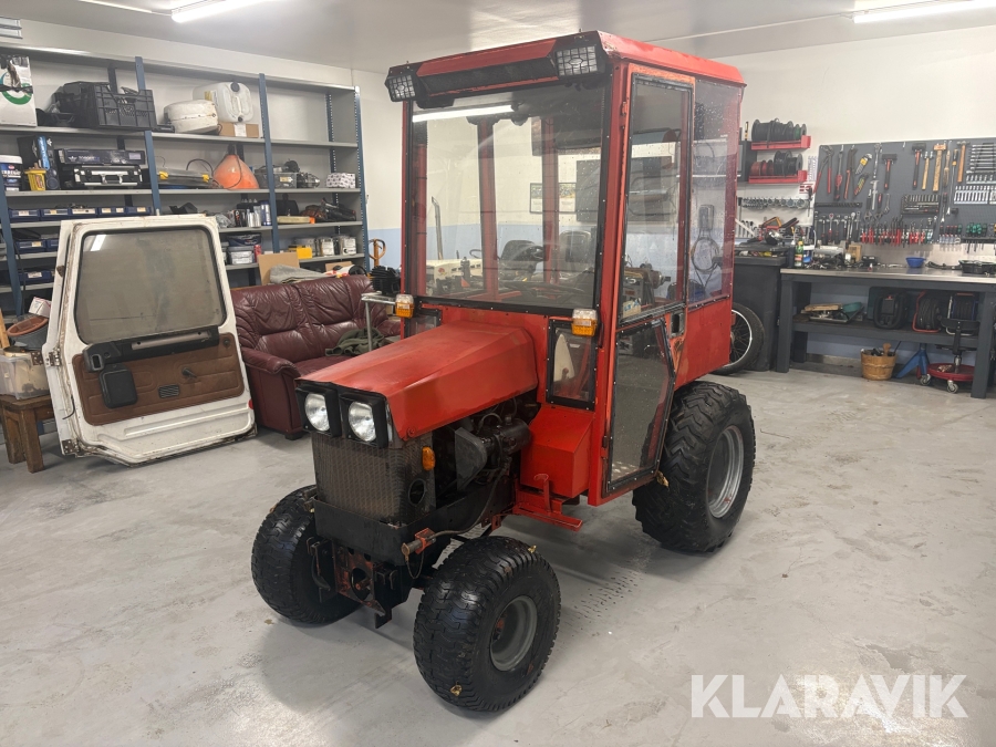 Traktor Gutbrod 2500