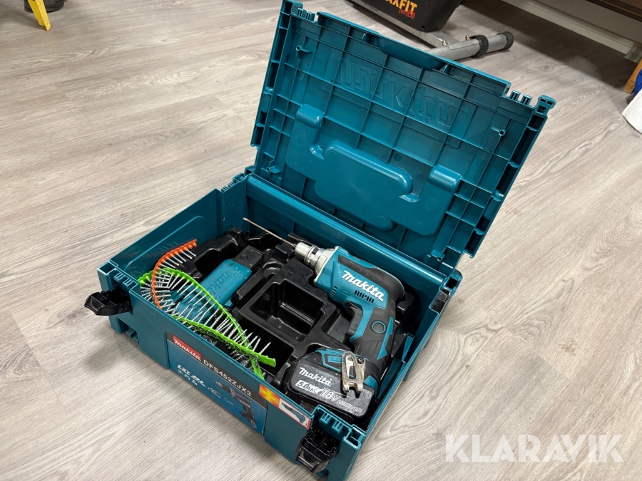 Gipsautomat Makita DFS452ZJX3