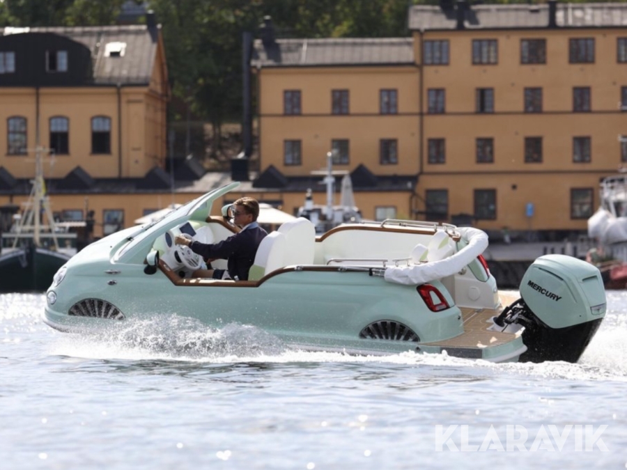 Fiat 500 Car Offshore