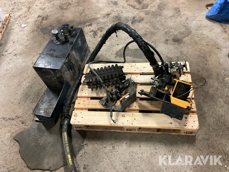 PTO-pump till skogsvagn Moheda tank, ventilpaket, vinsch