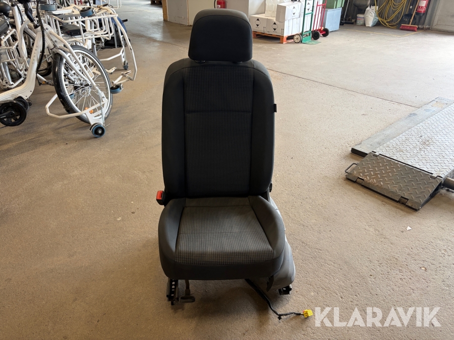 Bilsäte till Volkswagen Caddy