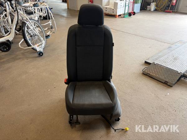 Bilsäte till Volkswagen Caddy