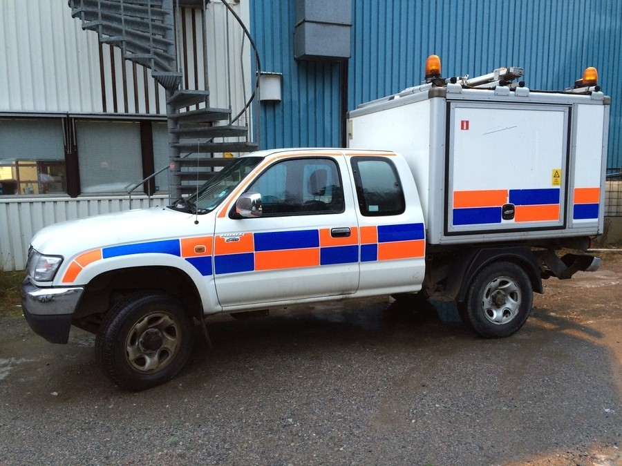 Skåpbil med fast inventarie