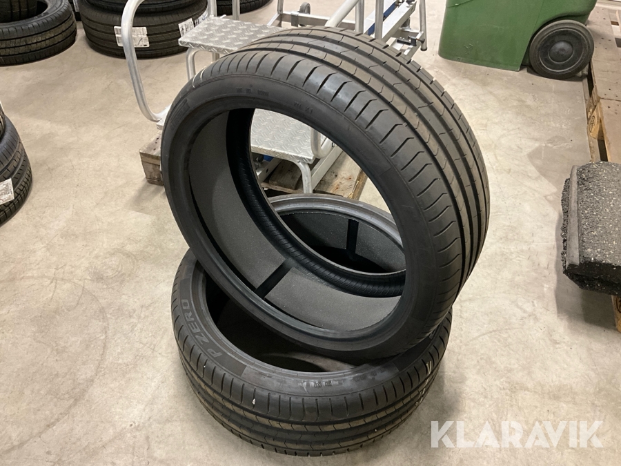 Personbilsdäck/Sommar Pirelli P-Zero 255/35R21  2st (nya)
