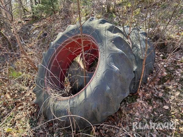 Dubbelmontage 18.4R38 2 st