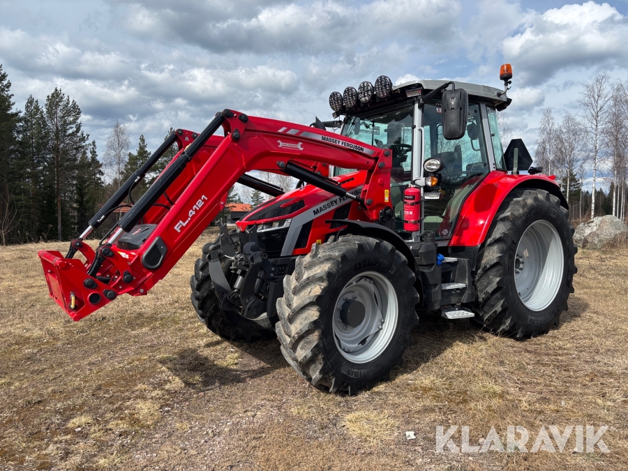 Traktor Massey Ferguson 5S.145 Exclusive Dyna 6