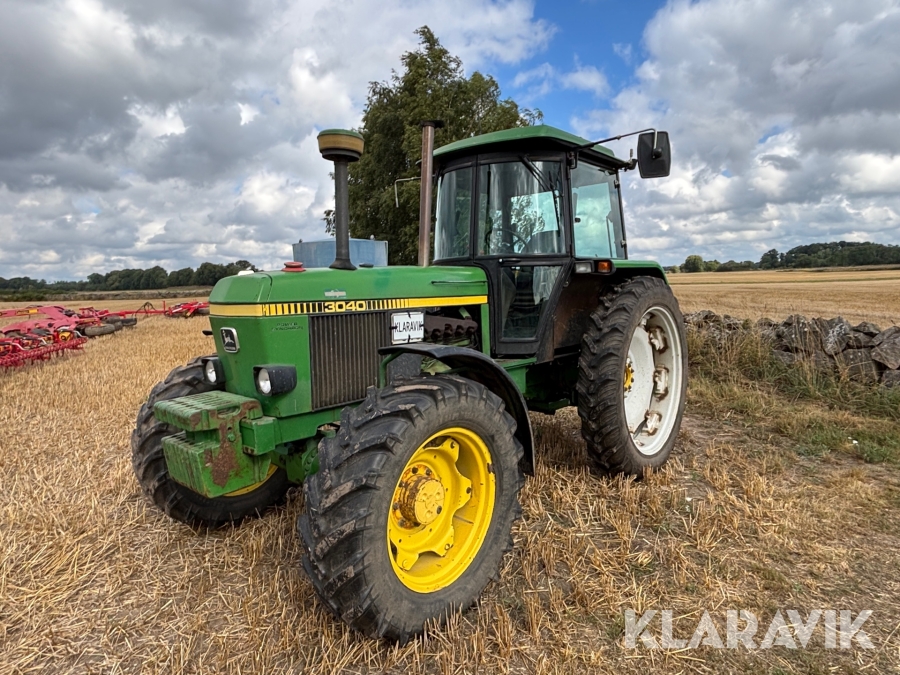 Traktor John Deere 3040