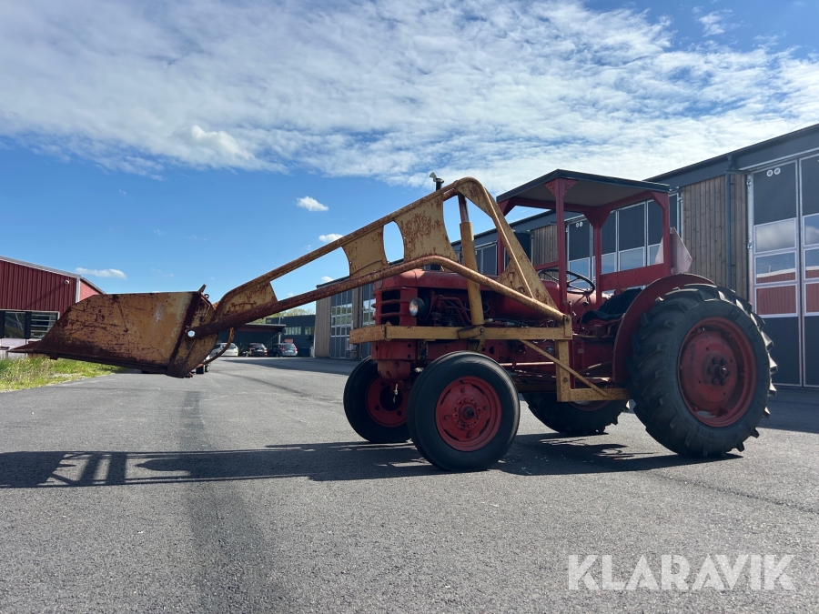 Traktor Volvo BM 425 Terrier med lastare