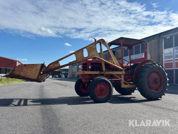 Traktor Volvo BM 425 Terrier med lastare