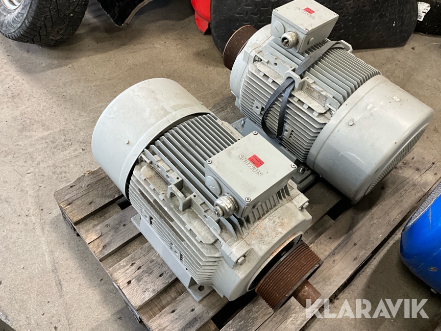 Elmotor Siemens D-91056 22-25,3 kW, 2 st