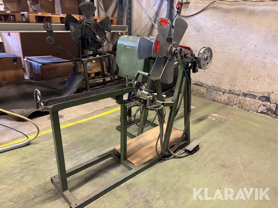 Hemmabyggd buntmaskin