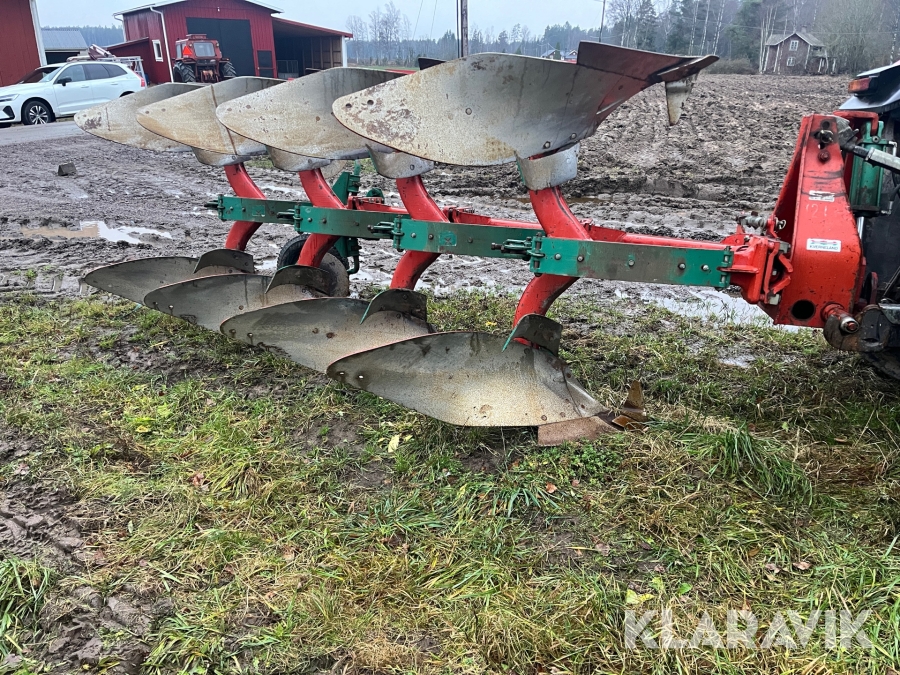 4- skärig plog Kverneland E8 16