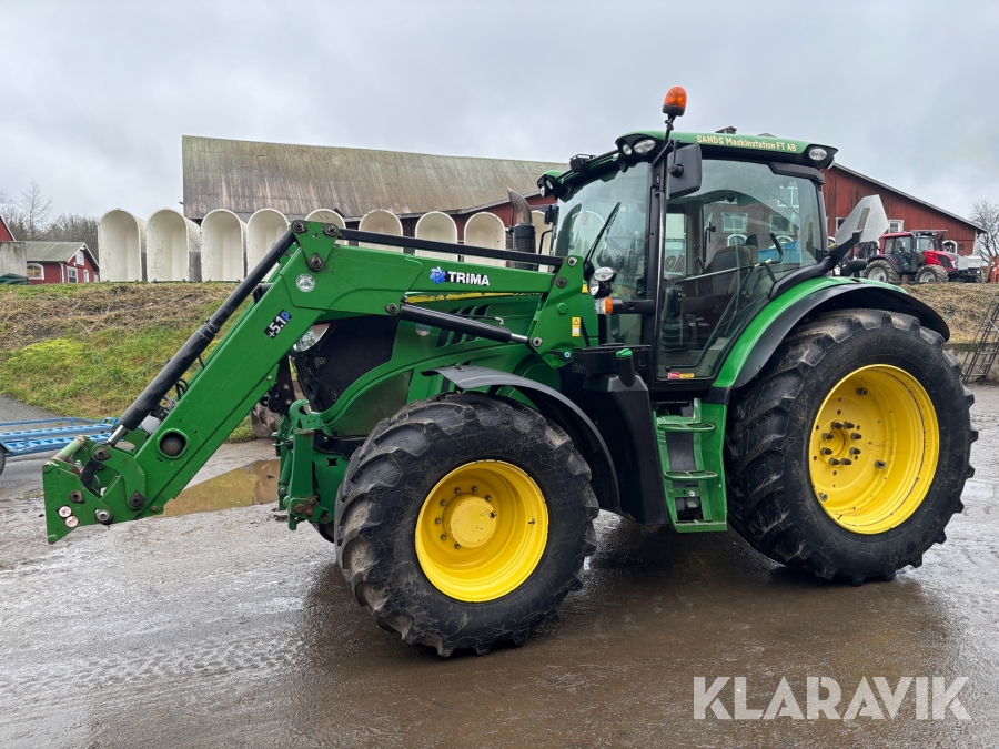 Traktor John Deere 6150R med lastare