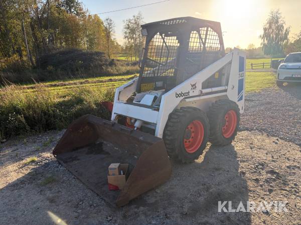 Kompaktlastare Bobcat 743 med skopa
