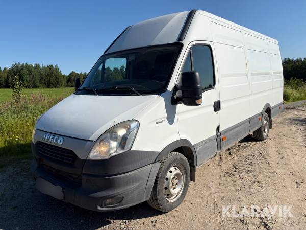 Skåpbil Iveco 35S17