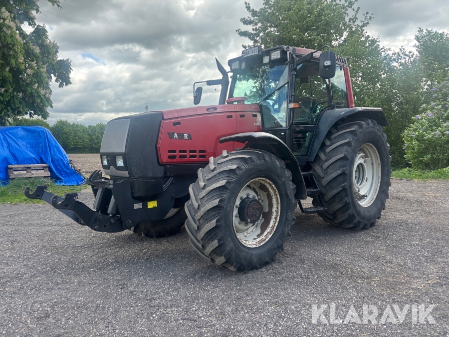 Traktor Valtra 8350-4